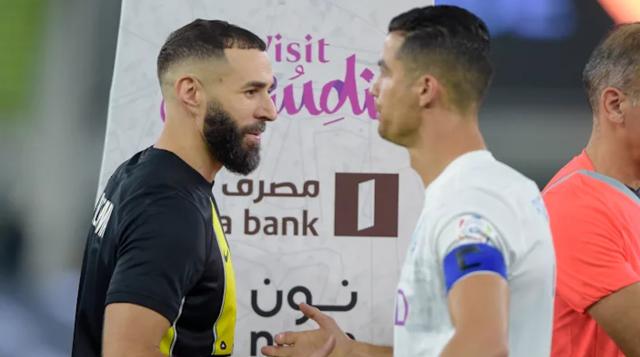 半岛体育APP-本泽马和C罗开玩笑：我涨工资了，而且还要夺冠